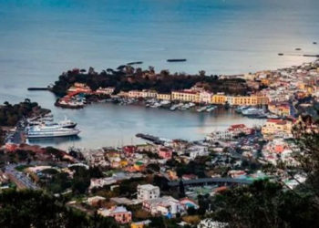 İtalya’da 'Covid’siz ada' projesi hayata geçirildi, Procida adasında herkes aşılandı