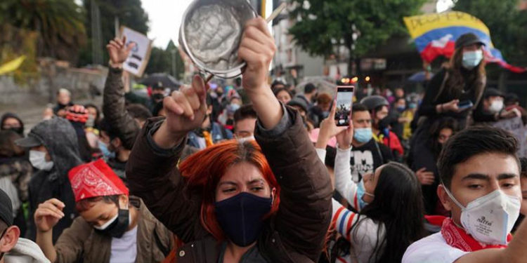 Kolombiya'da halk geri adım atmıyor