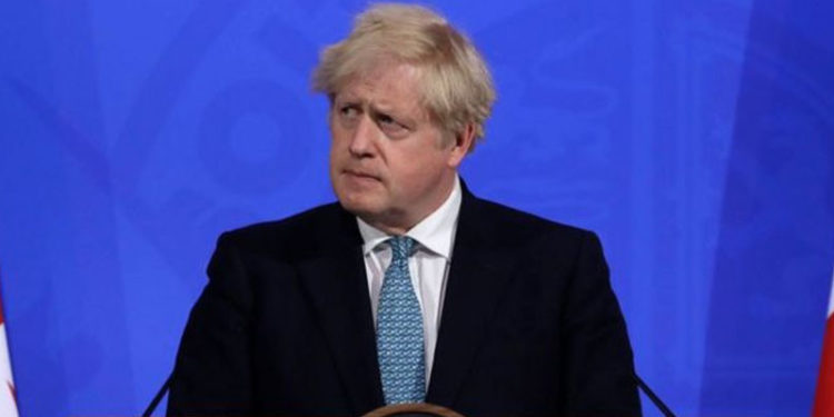 İngiltere Başbakanı Johnson: Hindistan varyantı normalleşme sürecini olumsuz etkileyebilir