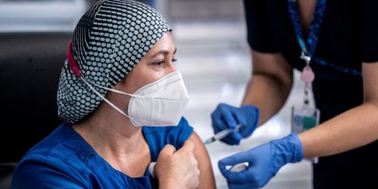 50 yaş ve üzeri vatandaşlar için aşılama başlıyor