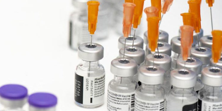 AB BioNtech/Pfizer'dan 1,8 milyar doz aşı alacak