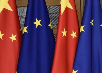 AB, Çin ile imzaladığı yatırım anlaşmasının onay sürecini askıya aldı