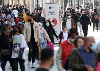 AB ülkeleri Kovid-19 aşısı yaptıranlara sınırları açmaya hazırlanıyor