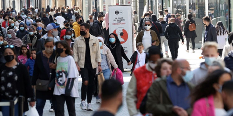 AB ülkeleri Kovid-19 aşısı yaptıranlara sınırları açmaya hazırlanıyor