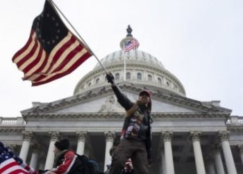 ABD'de yapılan araştırmaya g&ouml;re Kongre baskınındaki sanıkların y&uuml;zde 10'u ordu ile bağlantılı
