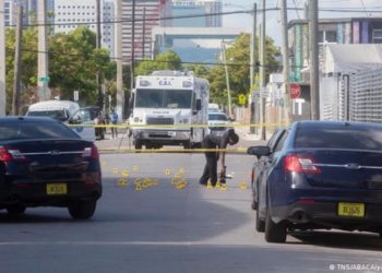 ABD&rsquo;de konser bekleyen kalabalığa rastgele ateş a&ccedil;ıldı: İki &ouml;l&uuml;