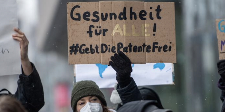 AP korona aşılarının patent hakkının geçici olarak kaldırılmasından yana