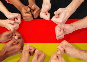 Alman Eyalet Entegrasyon Bakanları: Vatandaşlığa geçmeyi kolaylaştırın