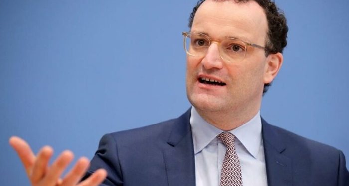 Alman Sağlık Bakanı geri adım atmadı: Ben değil, Robert Koch Enstitüsü söylüyor