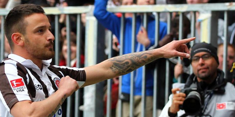 Alman makamları arasında Deniz Naki anlaşmazlığı