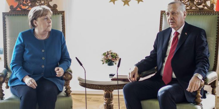 Almanya-Türkiye hattında diplomasi atağı