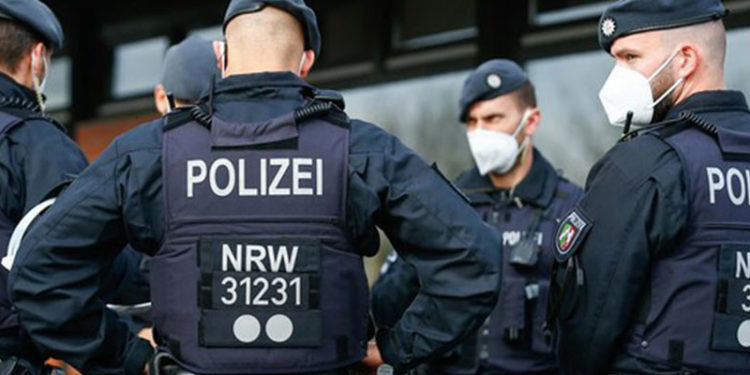 Almanya'da polis dünyanın en büyük çocuk pornosu sitelerinden birini çökertti