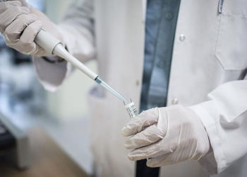 Avrupa İlaç Ajansı, Covid-19'a karşı bir ilaç için değerlendirme sürecini başlattı