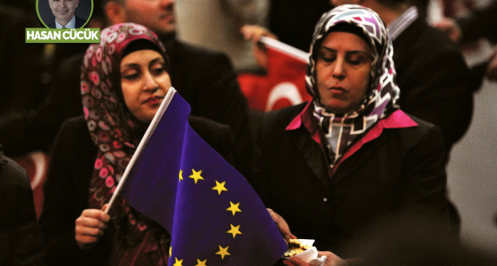 Avrupa’da solcu, Türkiye’de sağcı!