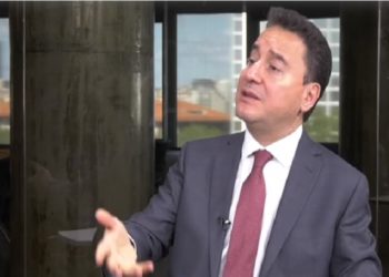 Babacan: Peker videoları, Türkiye’nin 1990’ların karanlığına döndüğünü gösteriyor