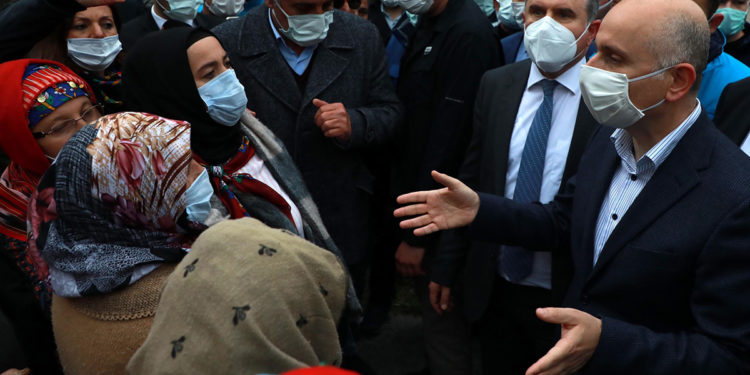 Bakan Karaismailoğlu’ndan İkizderelilere ‘provokasyon’ suçlaması