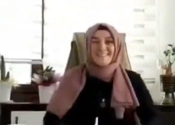 Başakşehir Belediyesi’nde görevli kadın, besmele çekip ihtiyaç sahipleriyle alay etti