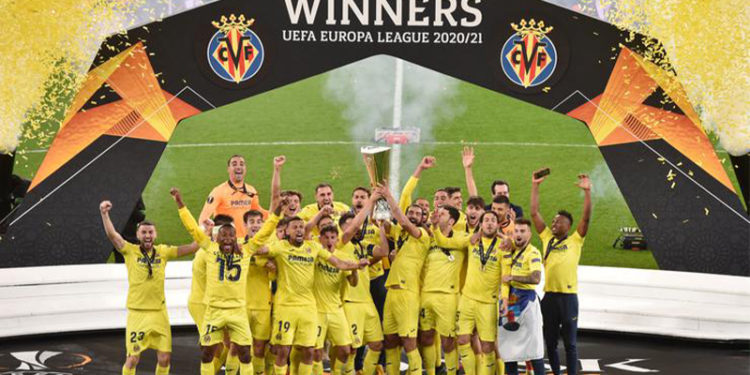 Beşiktaş ve Galatasaray'a Avrupa Ligi'nden kötü haber