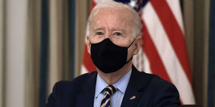 Biden, eski Başkan Trump'ın kararlarını iptal etti