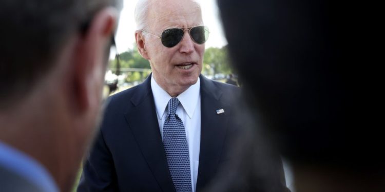Biden'dan 6 trilyon dolarlık bütçe teklifi: Zenginlere vergi artışı öngörülüyor