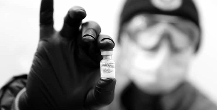 BioNTech CEO’su Şahin: Eylül ayına kadar 120 milyon dozu tamamlayacağız