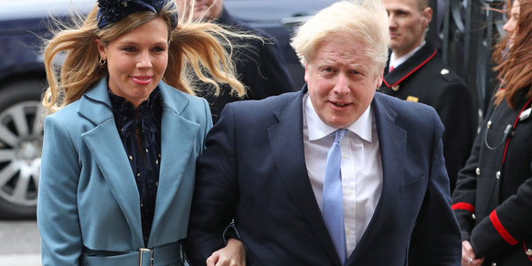Britanya Başbakanı Johnson ve nişanlısı Carrie Symonds'un düğün tarihi belli oldu