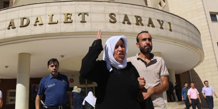 Buldan ziyaret edecekti, Şenyaşar ailesi darp edilerek gözaltına alındı