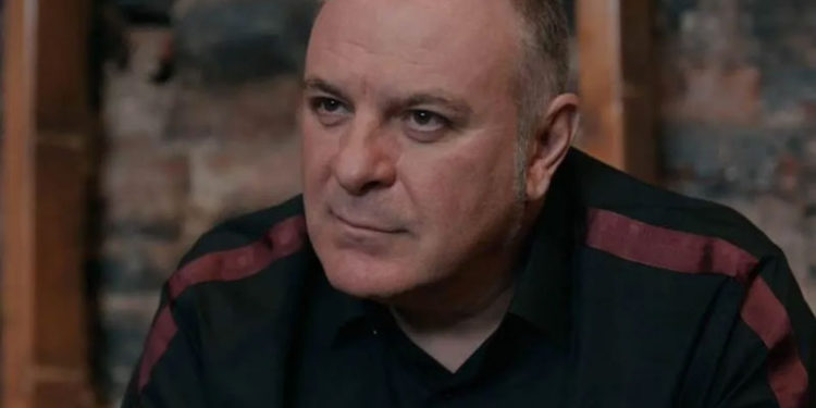 Burak Sergen entübeden çıkarıldı