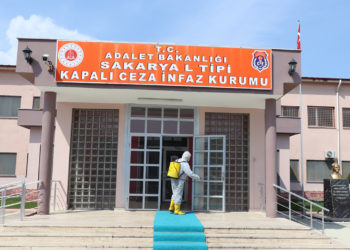 Cezaevinden yazdı: Covid vakaları saklanıyor, ölüme terk edildik