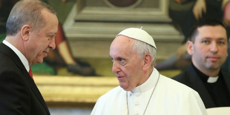 Cumhurbaşkanı Erdoğan, Papa Francesco ile telefonda görüştü, İsrail’in Filistin’e yönelik saldırıları ele alındı