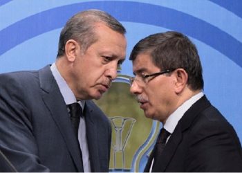 Davutoğlu’ndan kendisine ‘hain’ diyen Erdoğan’a çağrı: İstediğin kanalda konuşalım