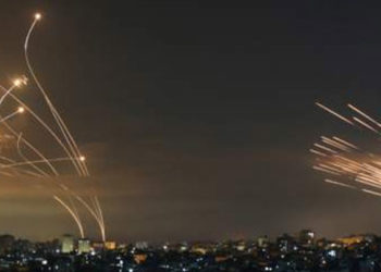 Demir Kubbe’nin Hamas roketlerine karşı harekete geçtiği an böyle görüntülendi