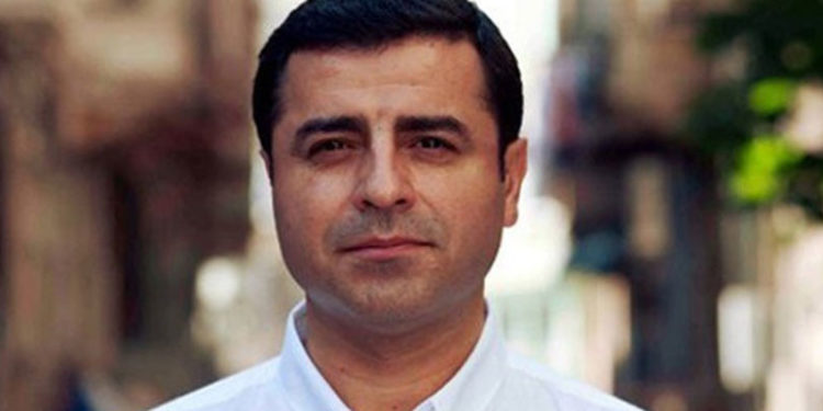 Demirtaş: Zulme direnen tüm Orta Doğu halklarına ve özelde Filistin halkına dayanışma duygularımı iletiyorum