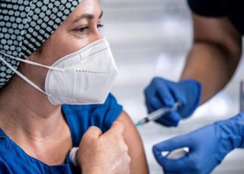 Diyanet: Salgında aşı yaptırmamak kul hakkına girer