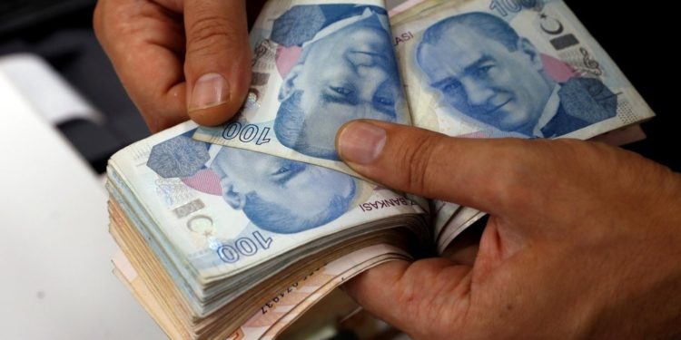 Dolar/TL rekor kırdı: Türk Lirası neden değer kaybediyor, bundan sonra ne olabilir?