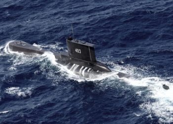 Endonezya’da kaybolan denizaltıdaki 53 kişi hayatını kaybetti