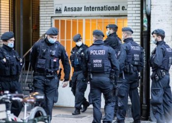 Ensar Vakfı’nın Almanya yapılanması ‘teröre para aktardığı’ için yasaklandı