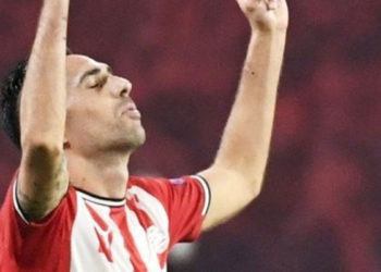 Eran Zahavi maça giderken telefonda evindeki soyguna tanıklık etti