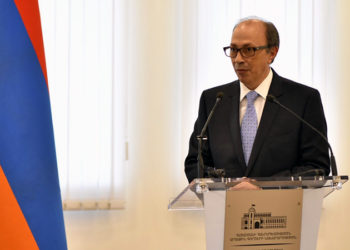 Ermenistan Dışişleri Bakanı Ayvazyan istifa etti