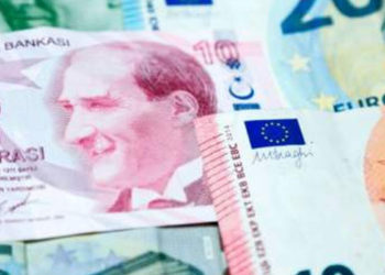 Euro/TL kuru 10,32'ye kadar çıkarak tarihi rekorunu kırdı