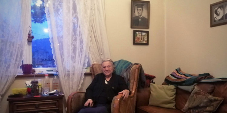 Evde kalmak zorunda bırakılan 65 yaş ve üstü bireyler anlatıyor: Yaşlıları korumadılar sadece hapsettiler