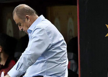 Fatih Terim'den Mustafa Cengiz'e gönderme: Sezonun en sıkıntılı en alevli zamanında oyunculara ve hocalara söylenen şey olacak iş midir?