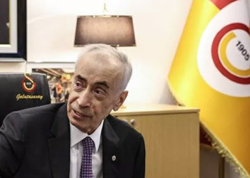 Galatasaray Başkanı Cengiz: Aday olup olmamayı gözden geçiriyorum