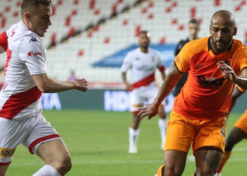Galatasaray'da Brezilyalı futbolcu Marcao'nun sözleşmesi 2 yıl uzatıldı