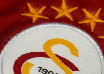 Galatasaray'da yönetim kurulu üyeleri Mahmut Recevik ve Emre Erdoğan istifa etti