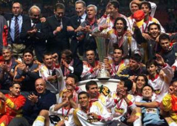 Galatasaraylılar, UEFA Kupası’nın 21. yıl dönümünü kutluyor