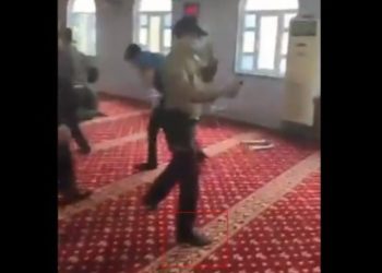 Gaziantep Valiliği video kayıtlarına rağmen camiye postalla girilmesini inkâr etti