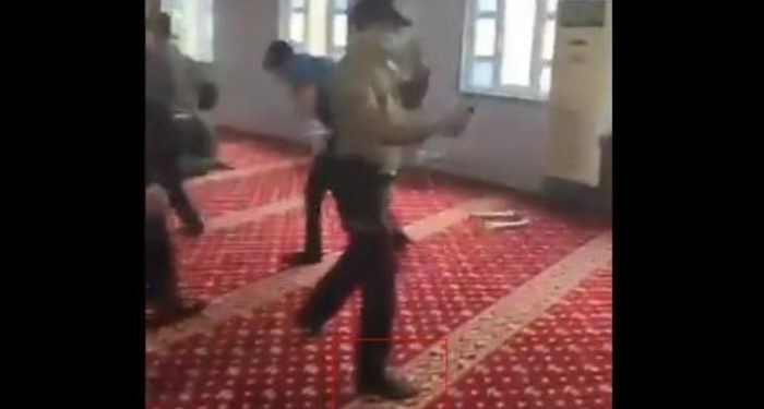 Gaziantep Valiliği video kayıtlarına rağmen camiye postalla girilmesini inkâr etti
