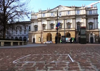 'Görünmez heykel' 15 bin Euro'ya alıcı buldu