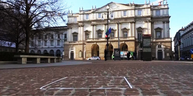 'Görünmez heykel' 15 bin Euro'ya alıcı buldu